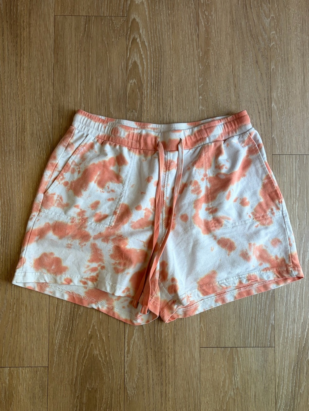 Tie-Dye Cotton Blend Shorts in Color Coral & White